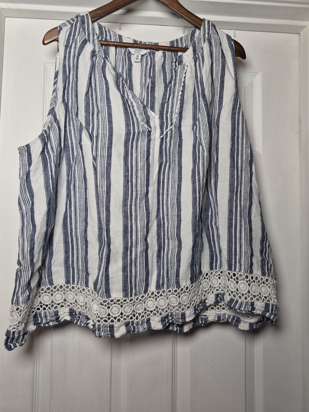 Vrown & Ivy Women’s Striped Crochet Hem Tank Top Linen 4x